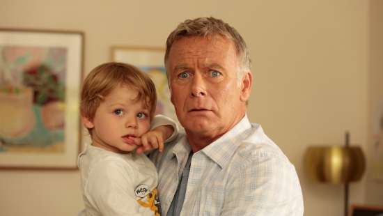 Franck Dubosc - 10 nap anyu nélkül (2020)