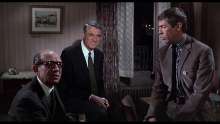 Cary Grant, James Coburn és Ned Glass - Amerikai fogócska (1963) (2402)