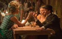 Charlize Theron, Neil Patrick Harris és Amanda Seyfried - Hogyan rohanj a veszTEDbe (2014)