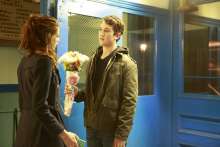 Miles Teller és Lio Tipton - Kétéjszakás kaland (2014)